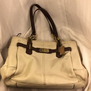Coach large leather satchel, lots of pockets